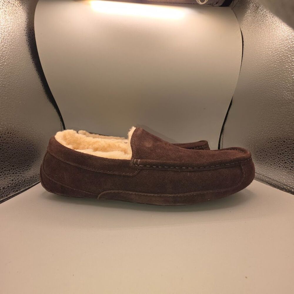 UGG Men's Ascot Suede Slipper Espresso Brown Size 10 WITH BOX